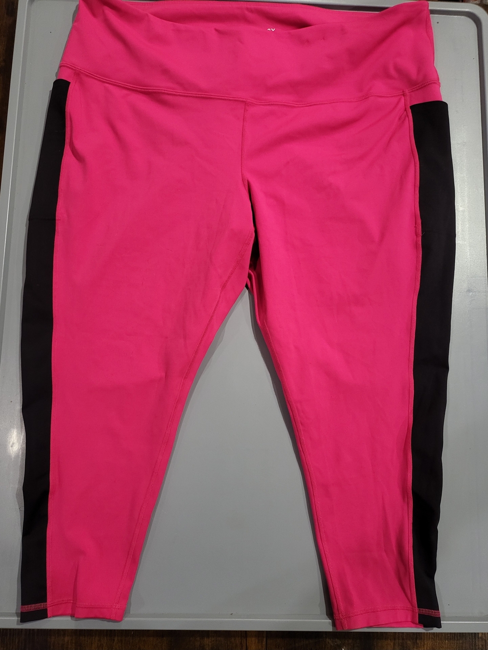 Xersion 3X Pink Black Quick-Dri 7/8 Leggings